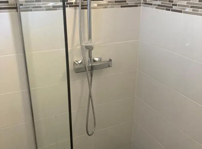 Apartman F2 Pompeani *